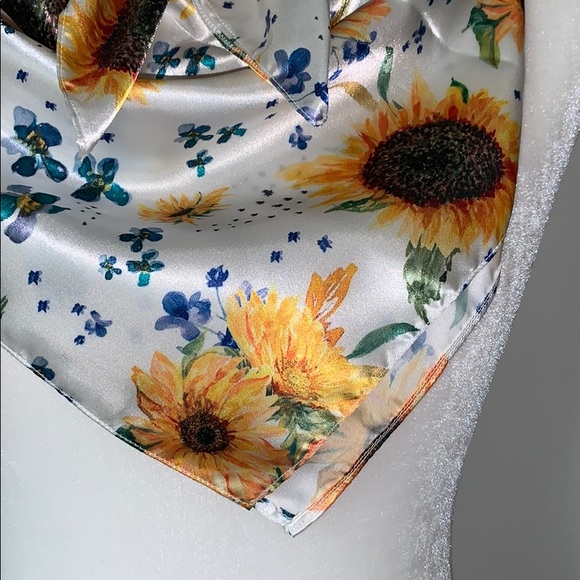 𝙳𝚊𝚒𝚗𝚝𝚢 𝚂𝚞𝚗𝚏𝚕𝚘𝚠𝚎𝚛 𝚆𝚒𝚕𝚍 𝚁𝚊𝚐 - Picture 3 of 5